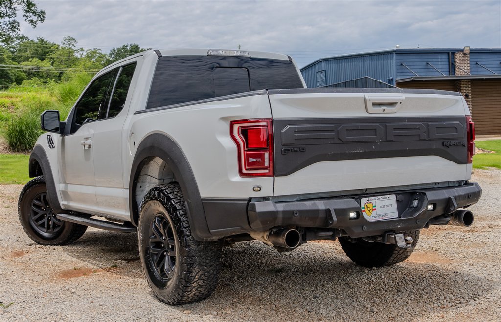 Used 2017 Ford F150 Raptor w/ Equipment Group 802A Luxury AWD/4WD image 3