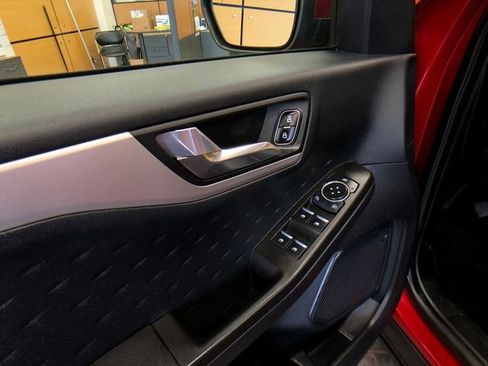 Certified 2020 Ford Escape SE AWD/4WD image 12