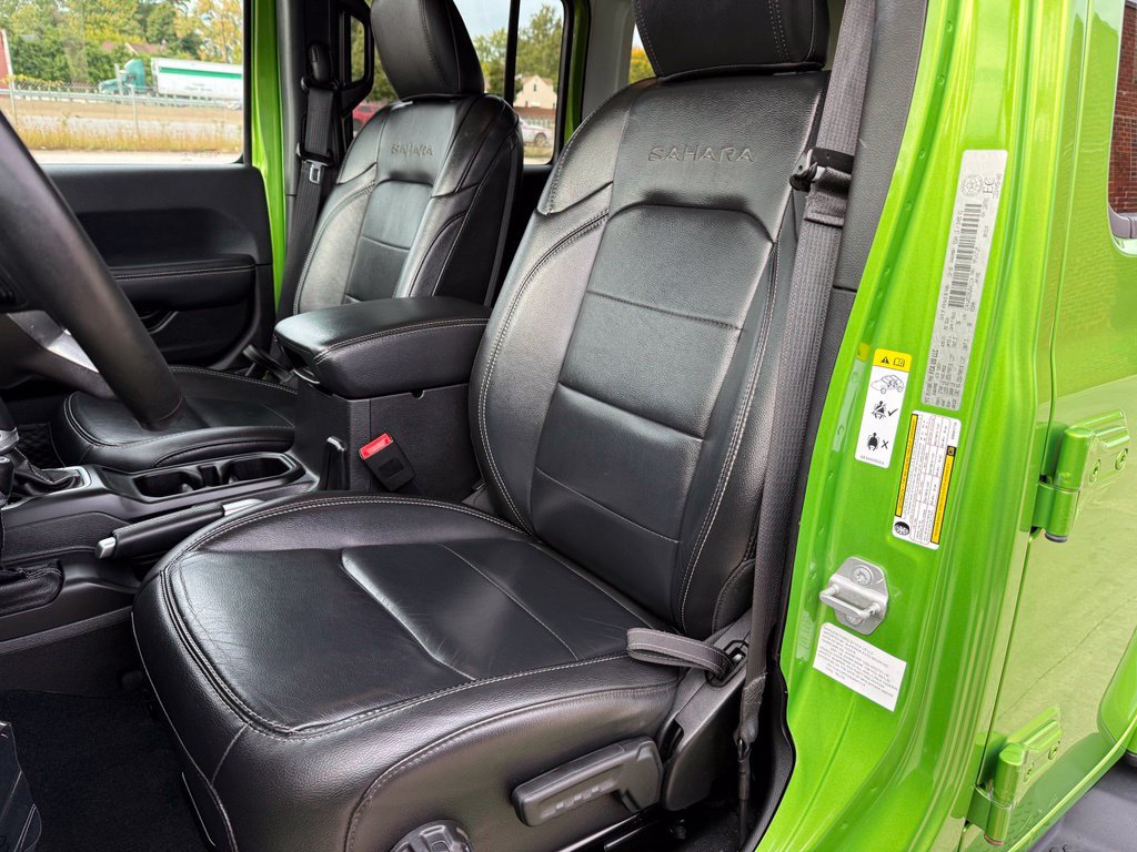 Used 2019 Jeep Wrangler Unlimited Sahara w/ Uconnect 4C Nav & Sound Group AWD/4WD image 23