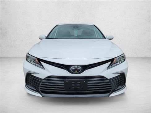Used 2023 Toyota Camry LE image 2