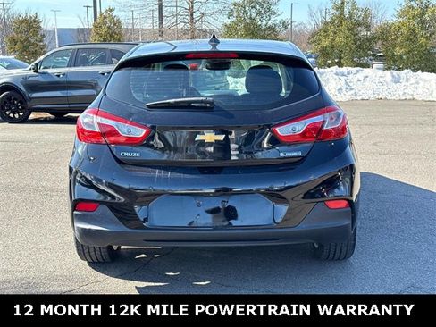 Used 2018 Chevrolet Cruze Premier w/ Enhanced Convenience Package image 3