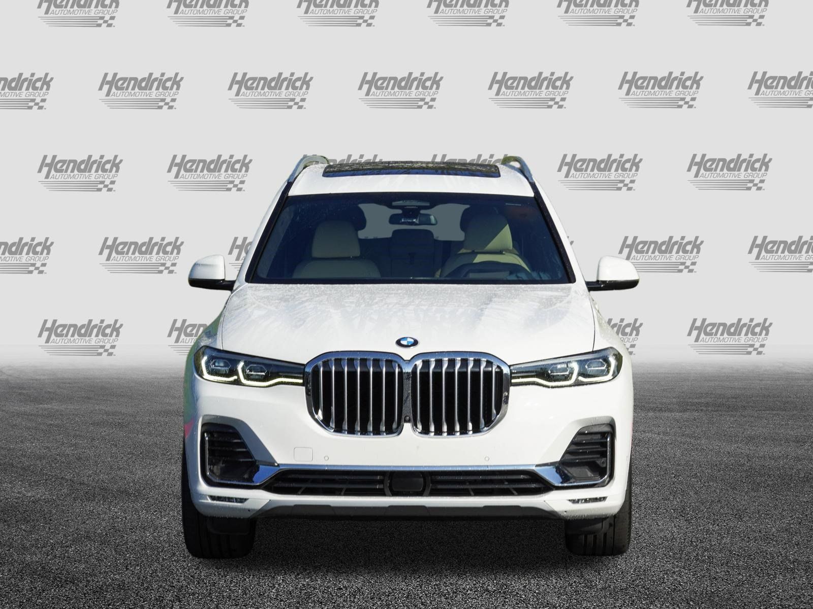 Used 2022 BMW X7 xDrive40i w/ Executive Package AWD/4WD image 3