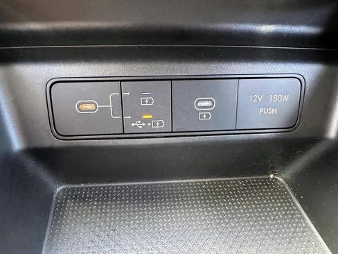 Used 2025 Hyundai Tucson SE AWD/4WD image 25