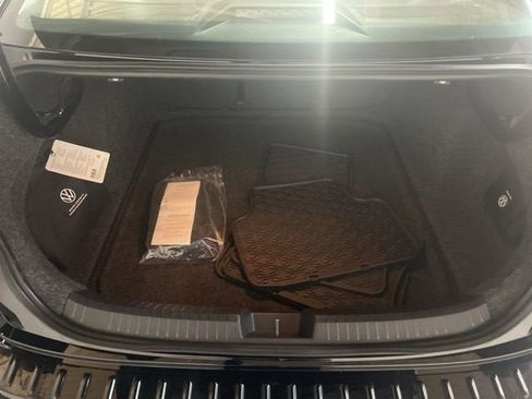 Used 2023 Volkswagen Jetta SEL FWD image 9