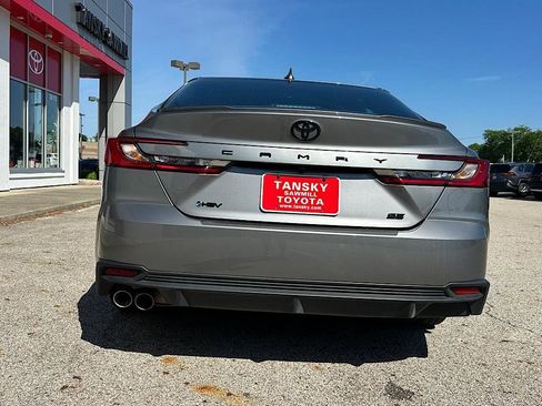 Certified 2025 Toyota Camry SE FWD image 4