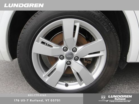 Used 2018 Audi Q5 2.0T Premium Plus AWD/4WD image 15