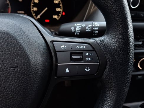 Used 2024 Honda HR-V LX image 21