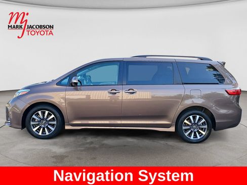 Used 2020 Toyota Sienna Limited AWD/4WD image 13