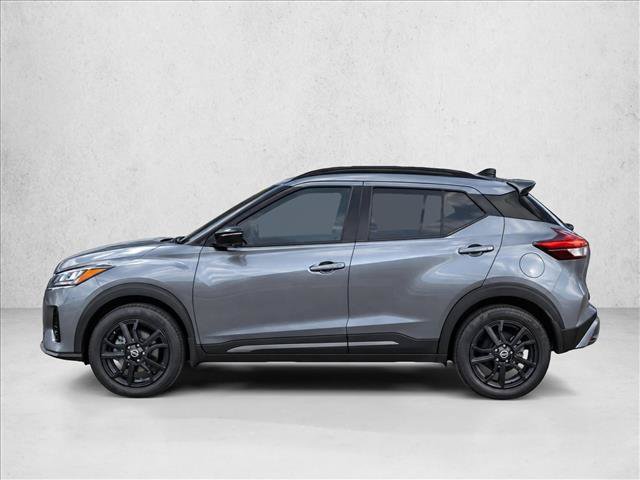 Used 2021 Nissan Kicks SR w/ Interior Electronics Package FWD image 4