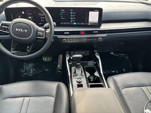 Used 2024 Kia Sorento SX FWD image 12