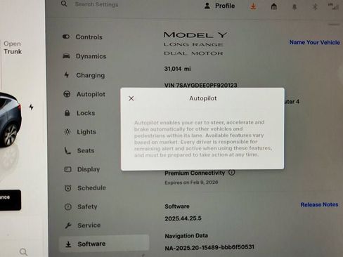 Used 2023 Tesla Model Y AWD image 15