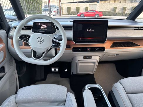 Certified 2025 Volkswagen ID. Buzz 1st Edition image 7