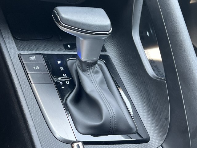 Certified 2025 Hyundai Elantra Sport FWD image 21