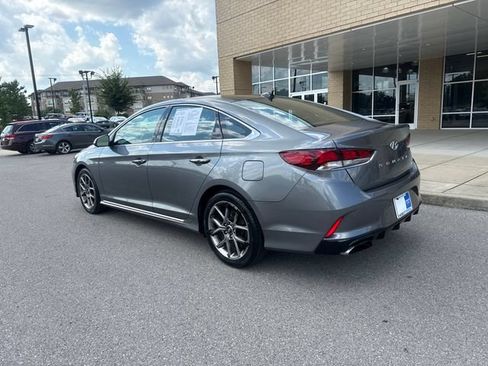 Used 2019 Hyundai Sonata Limited FWD image 2