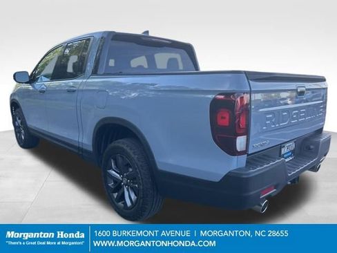 Used 2024 Honda Ridgeline Sport image 6