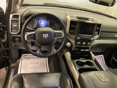 Used 2022 RAM 1500 Laramie AWD/4WD image 7