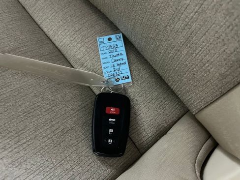 Used 2018 Toyota Camry LE image 81