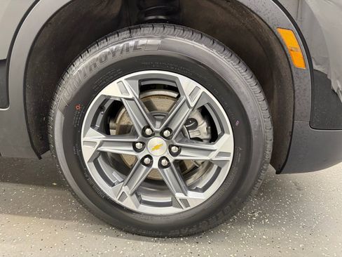 Used 2025 Chevrolet Blazer LT image 21