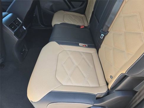 New 2026 Volkswagen Atlas Cross Sport SE FWD image 13
