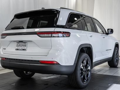 New 2025 Jeep Grand Cherokee Altitude