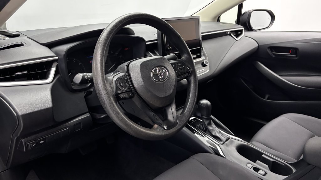 Used 2024 Toyota Corolla LE w/ LE Convenience Package FWD image 14