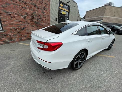 Used 2019 Honda Accord Sport image 3