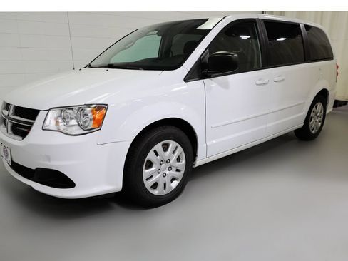 Used 2016 Dodge Grand Caravan SE w/ Quick Order Package 29E SE FWD image 16