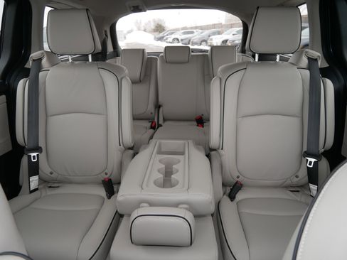 Certified 2026 Honda Odyssey Touring image 13