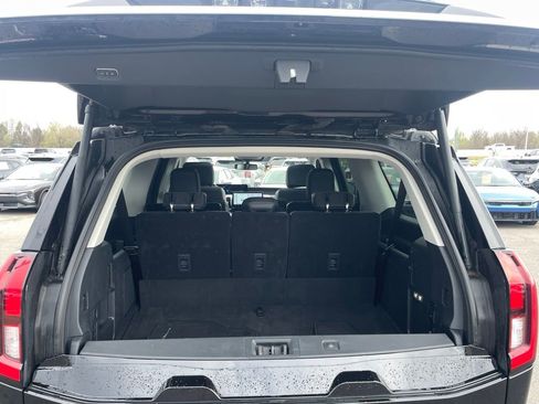 Used 2025 Ford Expedition Max Platinum AWD/4WD image 9