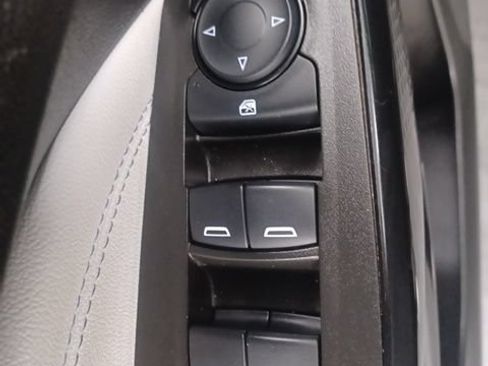 Used 2024 Chevrolet Trax LT FWD image 15