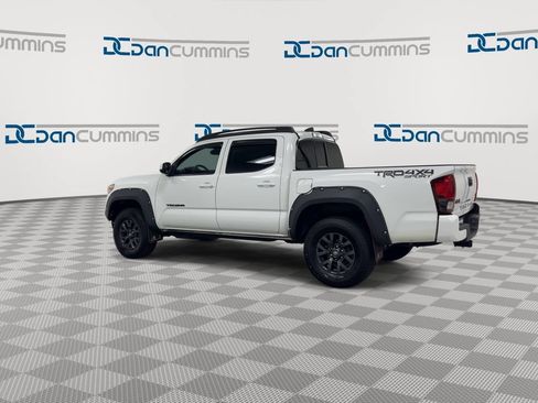 Used 2022 Toyota Tacoma SR AWD/4WD image 6