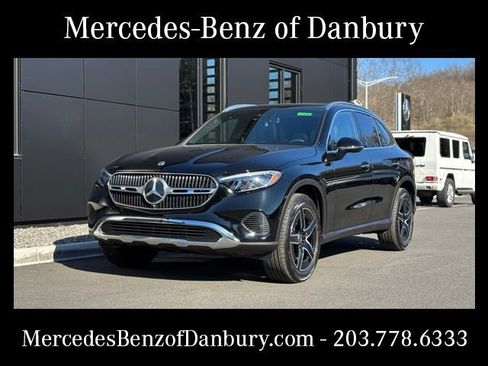 Used 2026 Mercedes-Benz GLC 300 4MATIC image 1