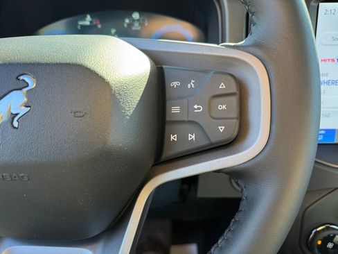 New 2025 Ford Bronco Badlands image 32