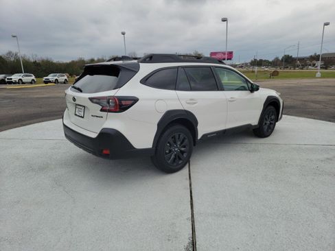 New 2025 Subaru Outback Onyx Edition XT image 4