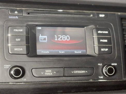 Used 2016 Kia Sedona LX w/ Option Group 020 image 16