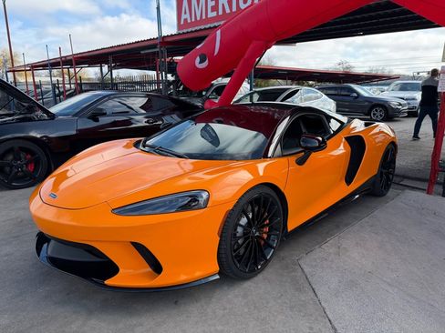 Used 2020 McLaren GT image 2