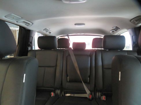 Used 2019 Toyota Sequoia SR5 AWD/4WD image 48