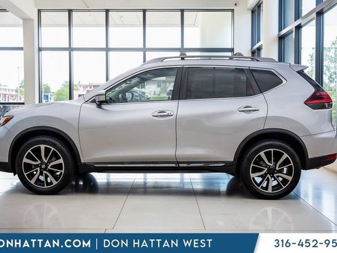 Used 2019 Nissan Rogue SL w/ Premium Package AWD/4WD image 2