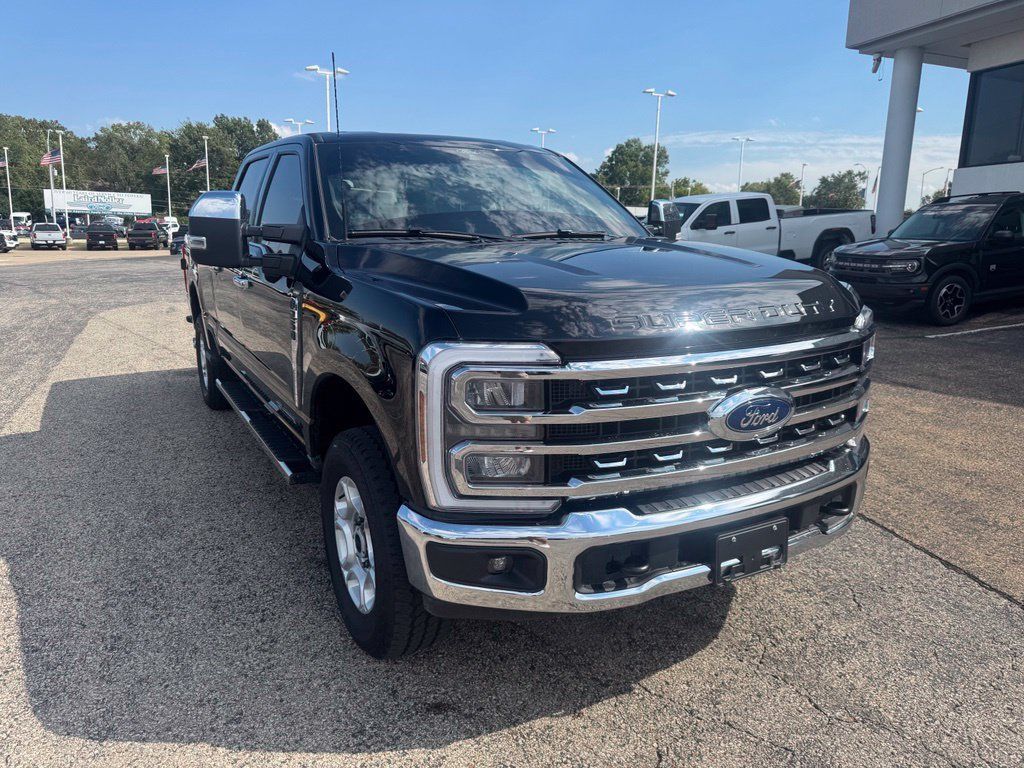 Used 2026 Ford F250 Lariat w/ Chrome Package AWD/4WD image 1