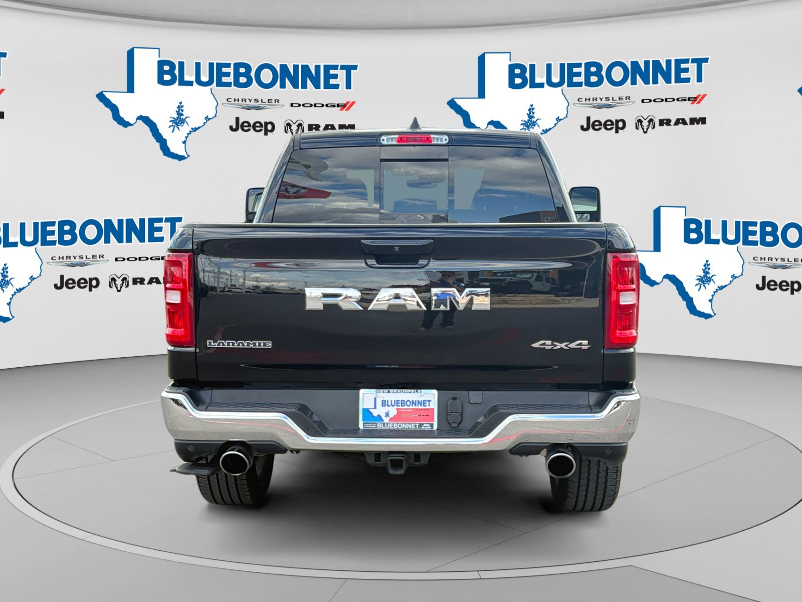 Used 2025 RAM 1500 Laramie w/ Trailer Tow Group AWD/4WD image 6