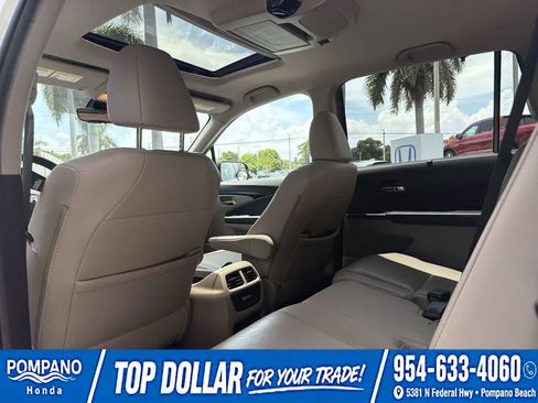 Used 2019 Honda Pilot Touring image 25