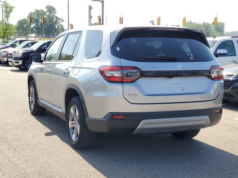 Certified 2023 Honda Pilot EX-L image 2
