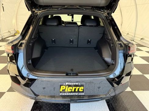 New 2026 Chevrolet Equinox EV LT image 4