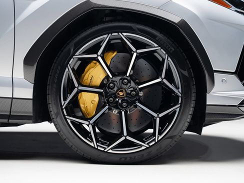 Used 2024 Lamborghini Urus Performante AWD/4WD image 43