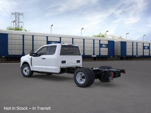 New 2026 Ford F350 XL w/ XL Chrome Package RWD image 4