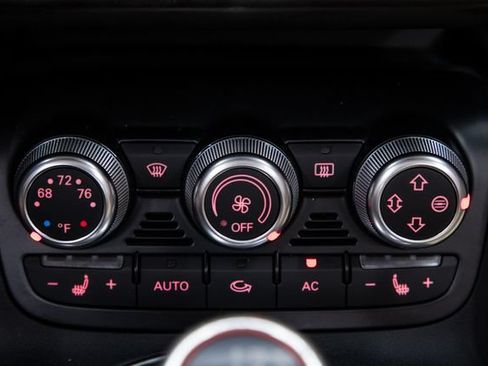 Used 2011 Audi R8 V10 AWD/4WD image 35