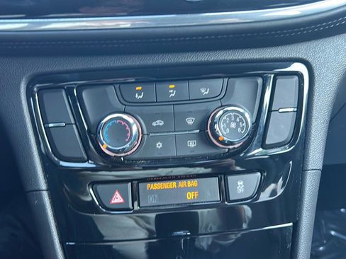 Used 2019 Buick Encore Preferred image 17