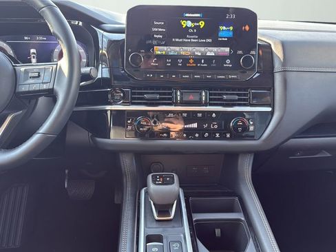 Used 2025 Nissan Pathfinder Platinum w/ Cargo Package image 12