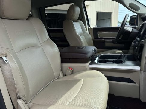 Used 2017 RAM 1500 Laramie w/ Convenience Group image 13