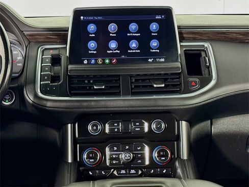 Used 2021 Chevrolet Suburban LT image 15